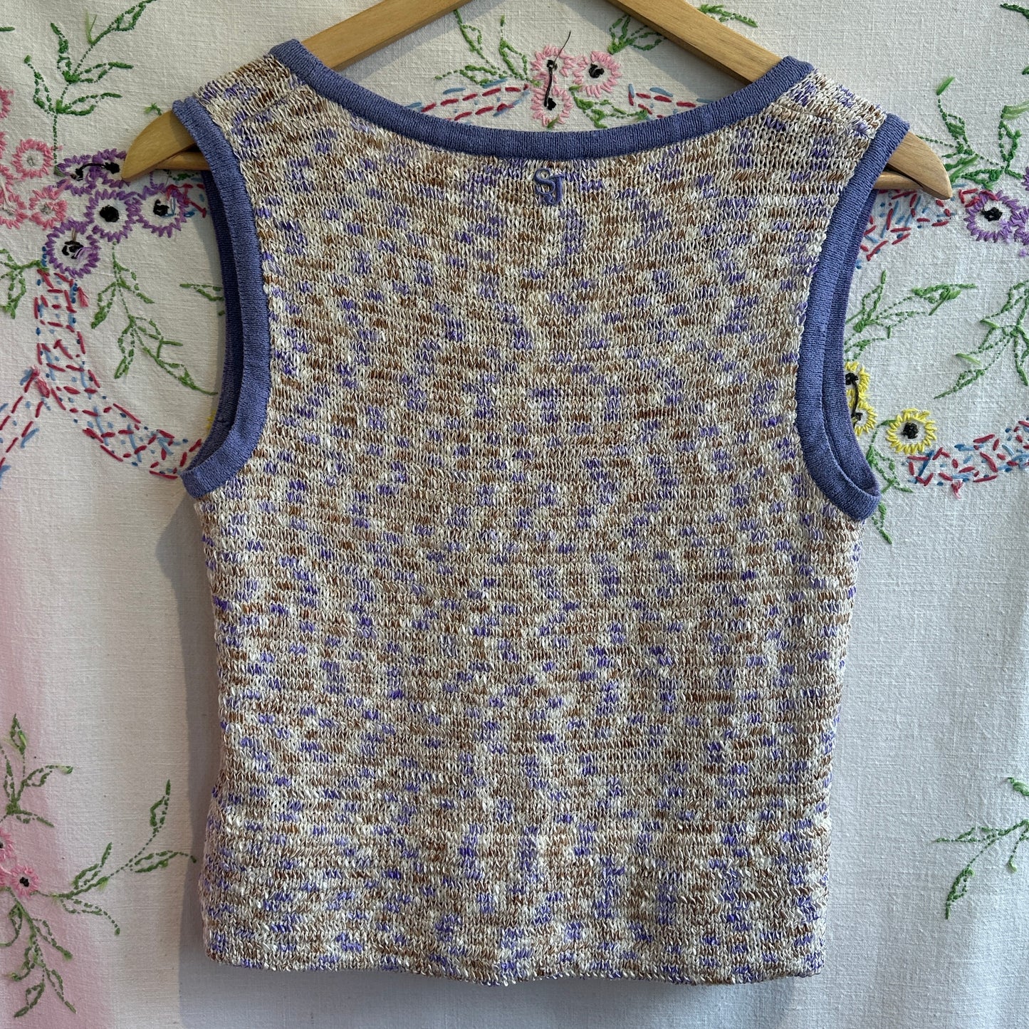 St. Joseph Sport Cropped Knit Vest, M
