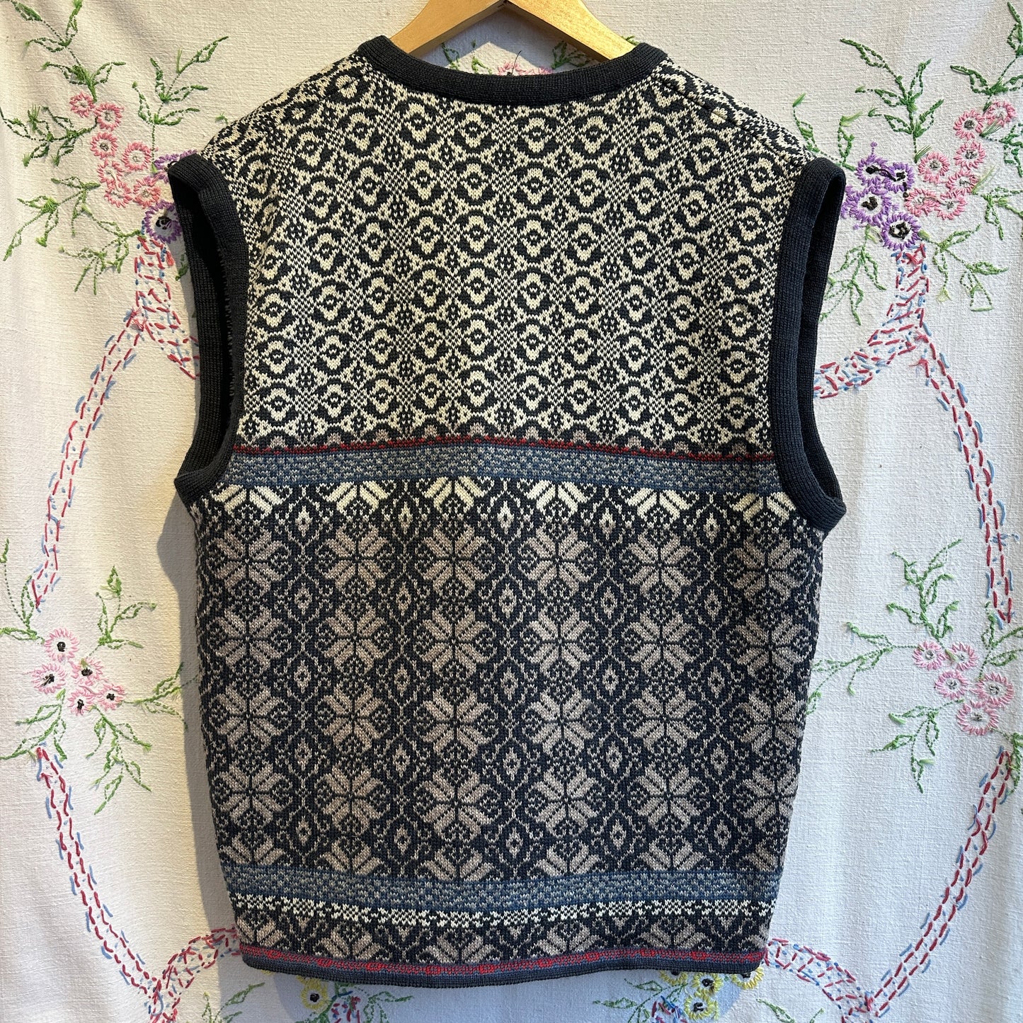 Norwear Wool Sweater Vest, L