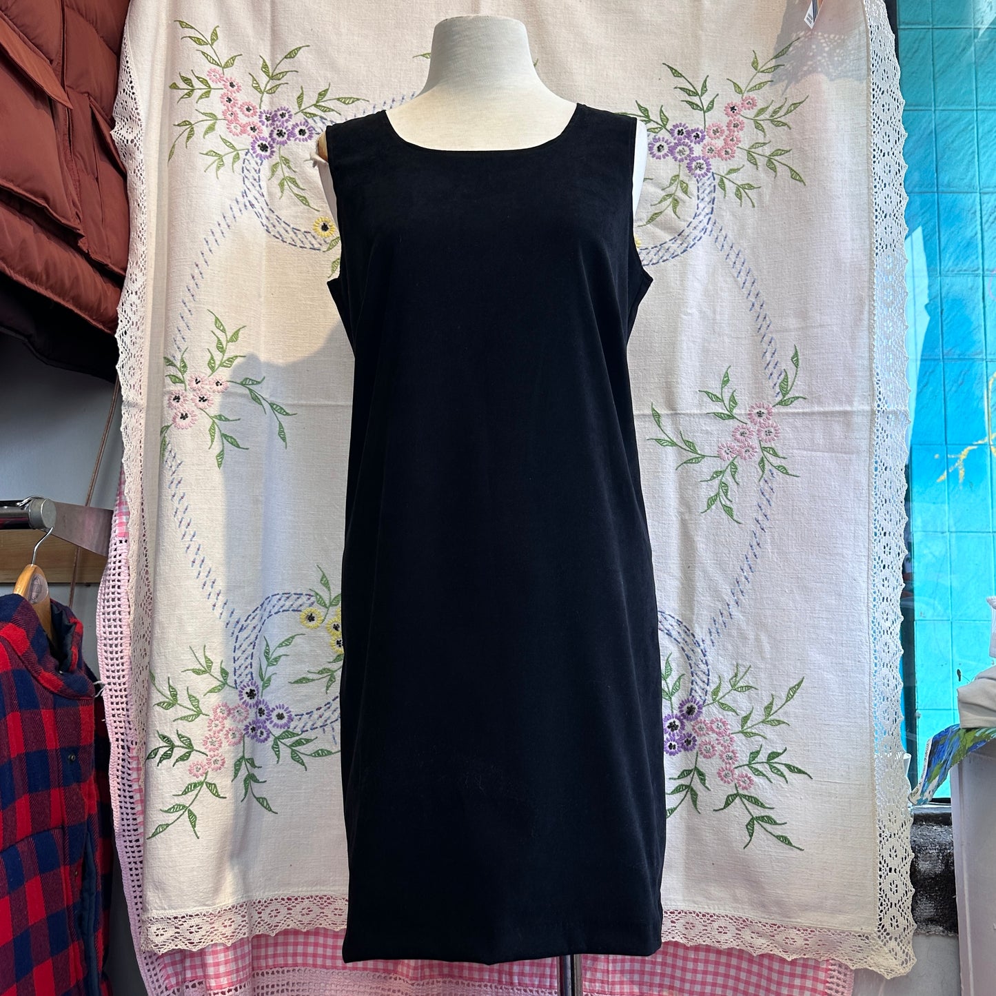 Northern Traditions Black Dress, M
