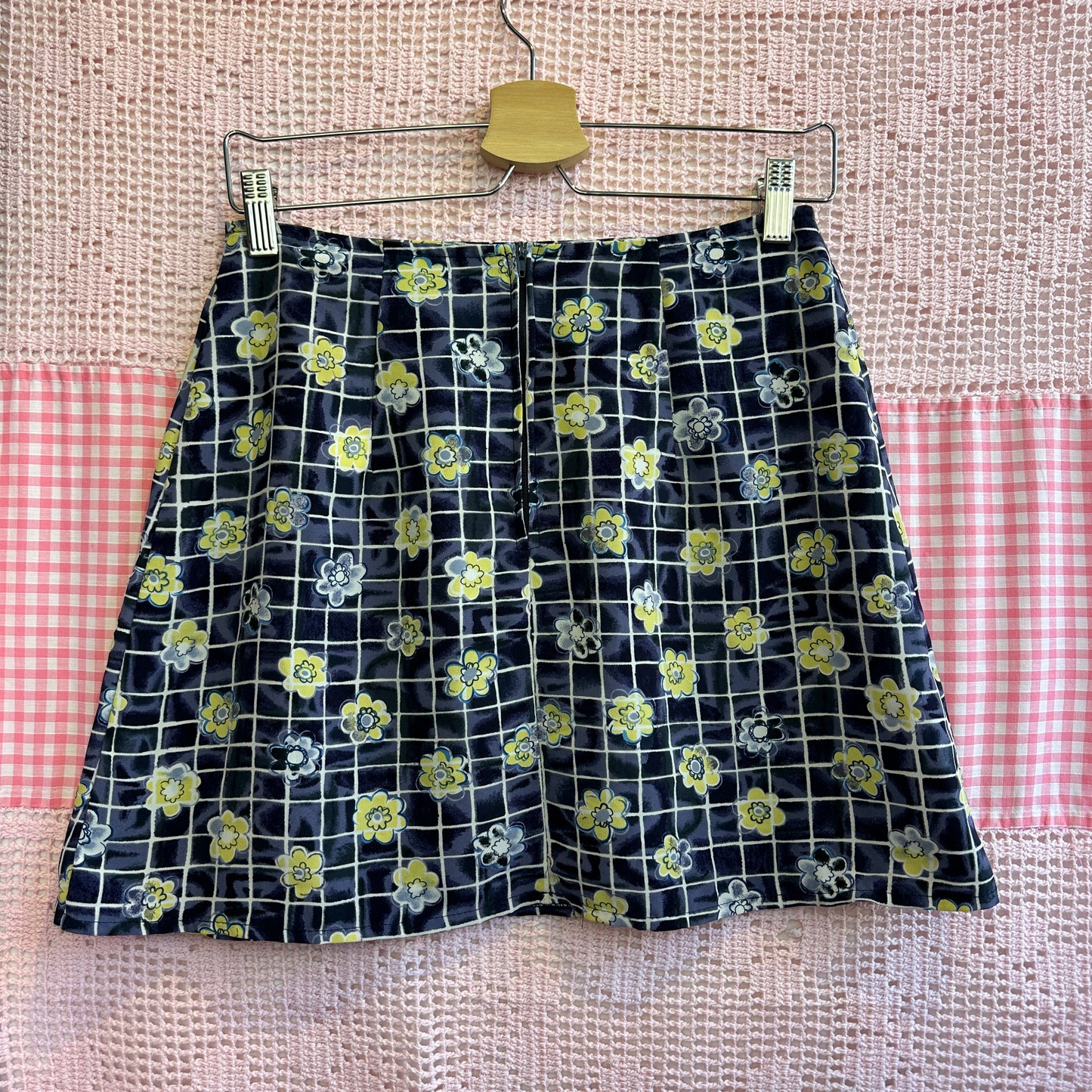 Dynamite Floral Mini Skirt, 28"