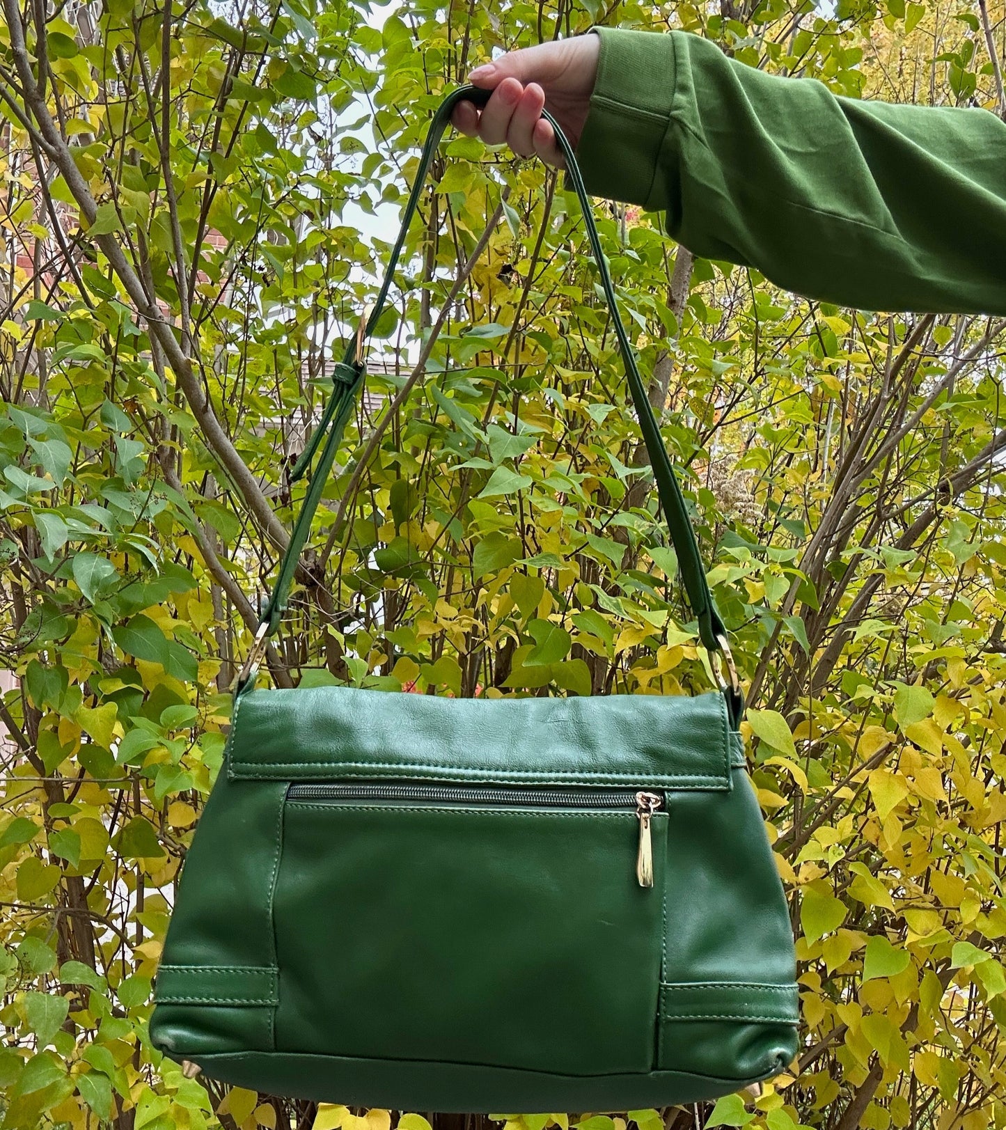 AJ Valenci Green Leather Bag - Cherry Buzz