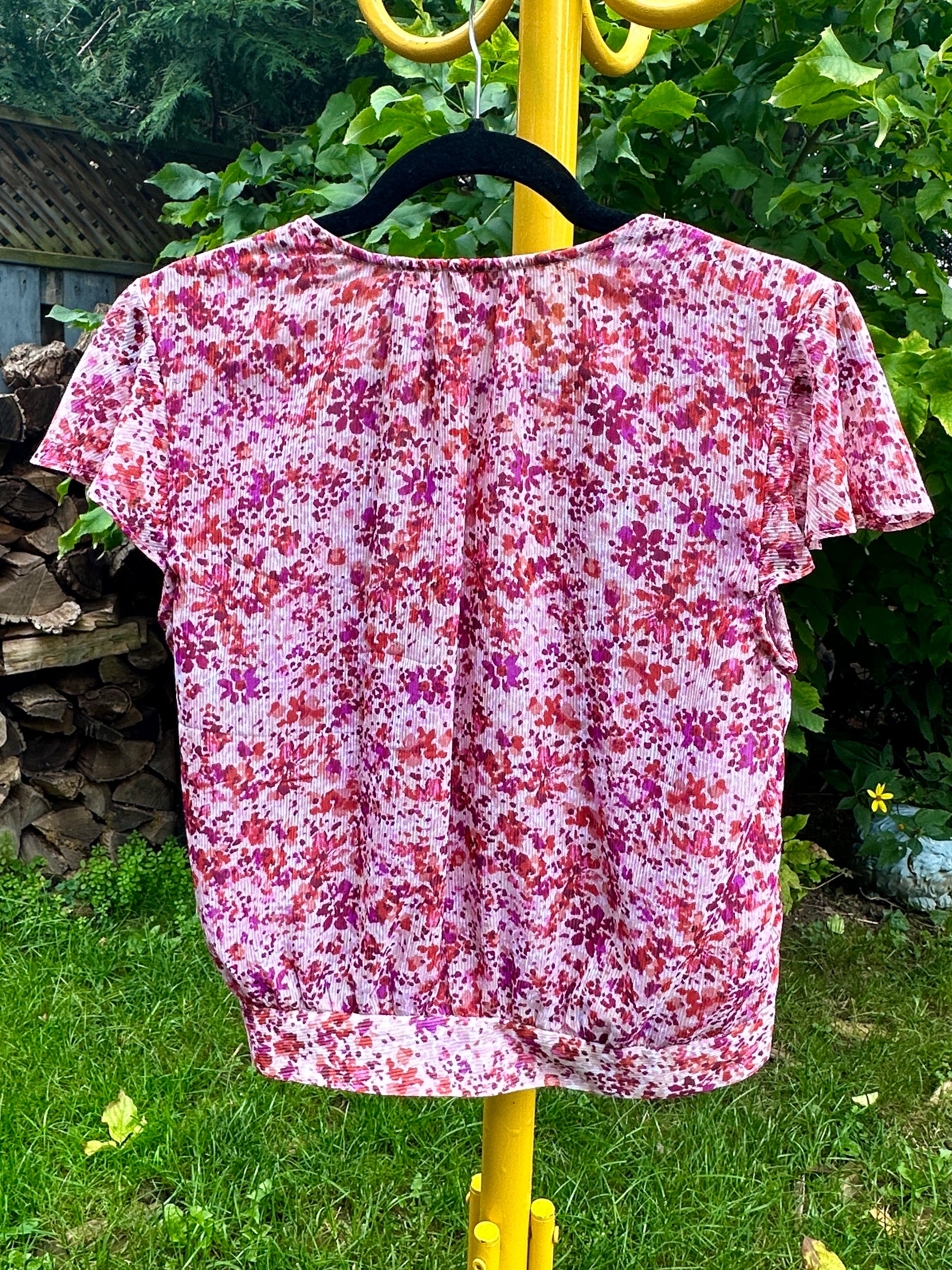 Banana Republic Pink Floral Wrap Top, S - Cherry Buzz