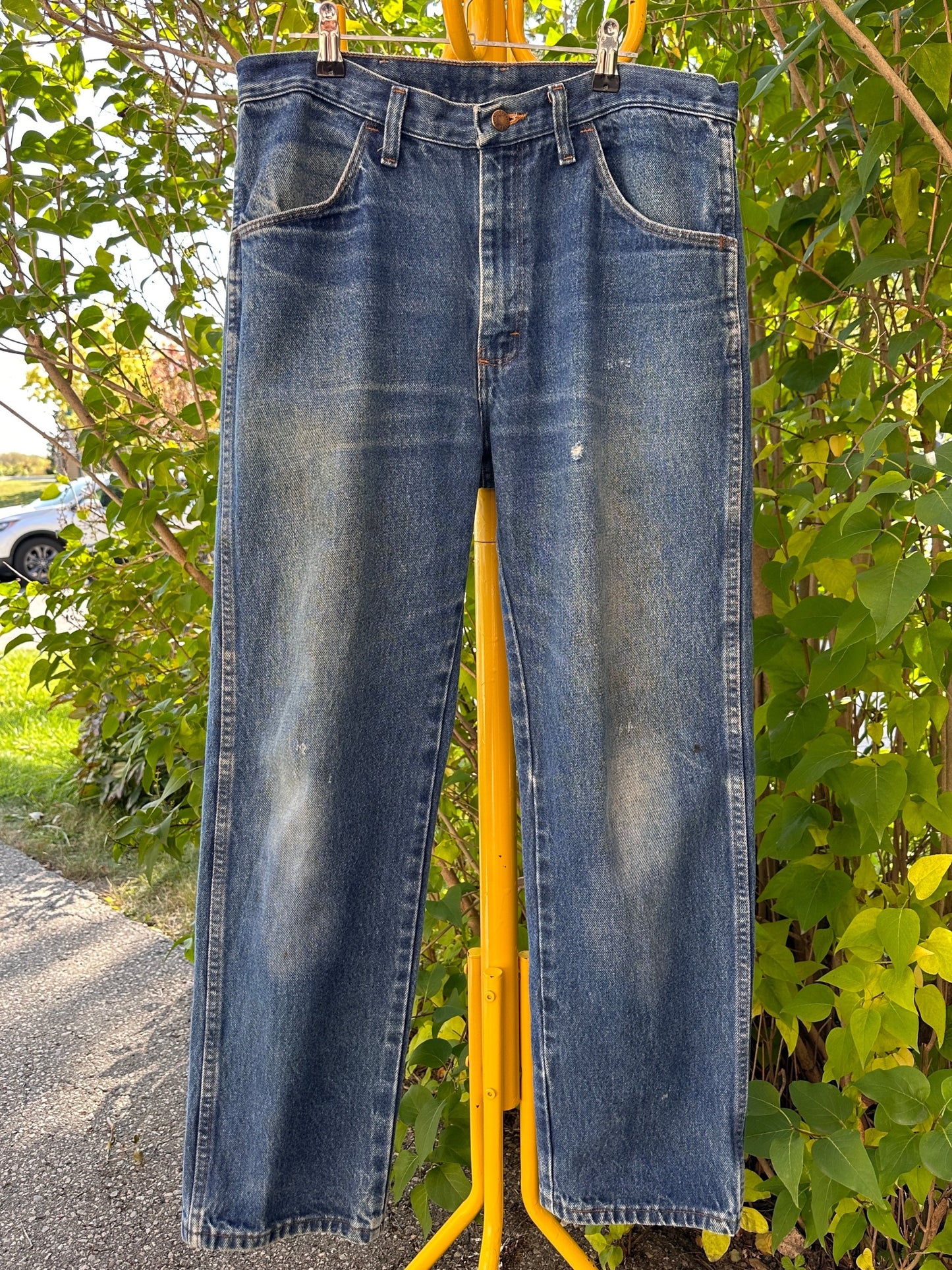 Rustler Jeans, L - Cherry Buzz