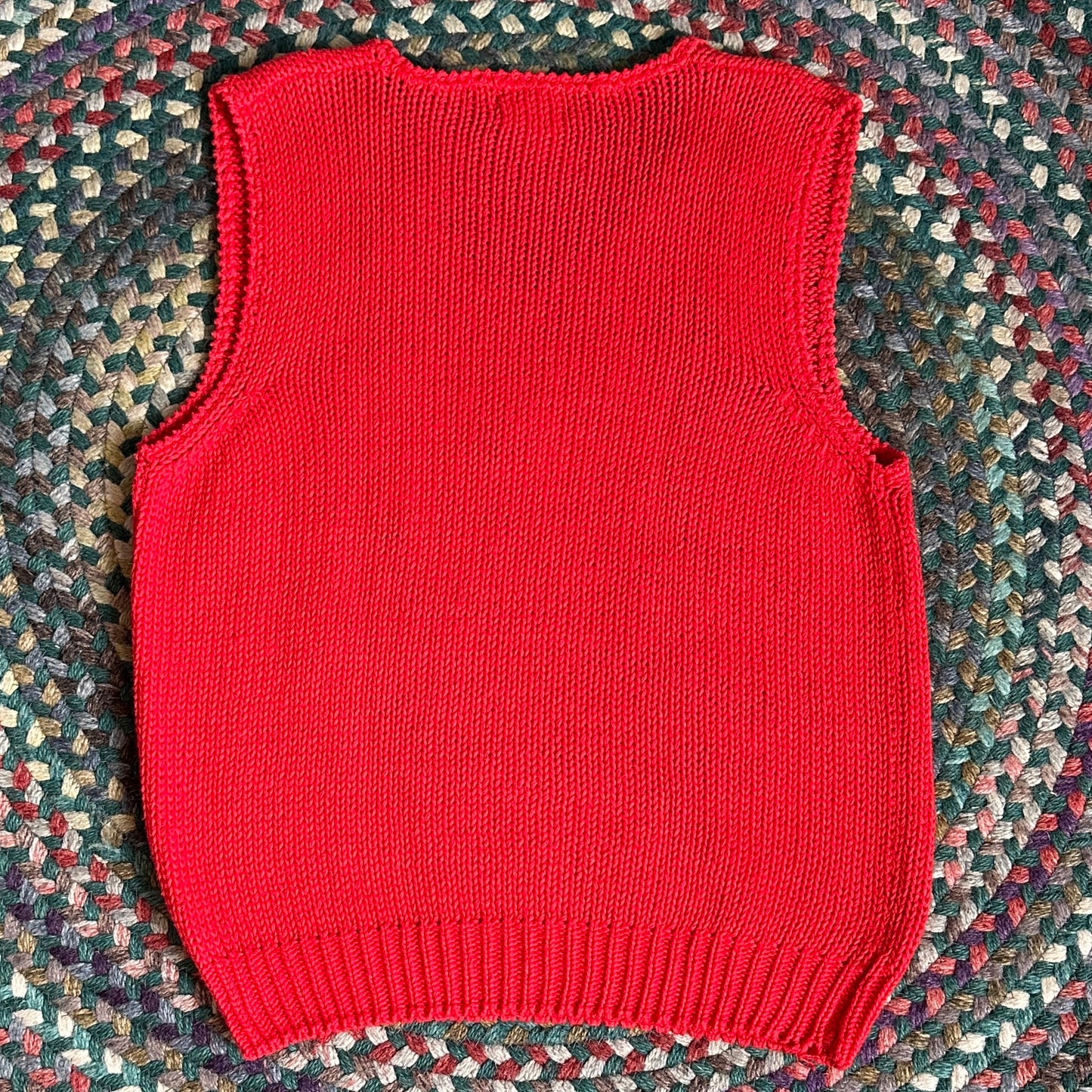 Claude Red Knit Sweater Vest, M - Cherry Buzz