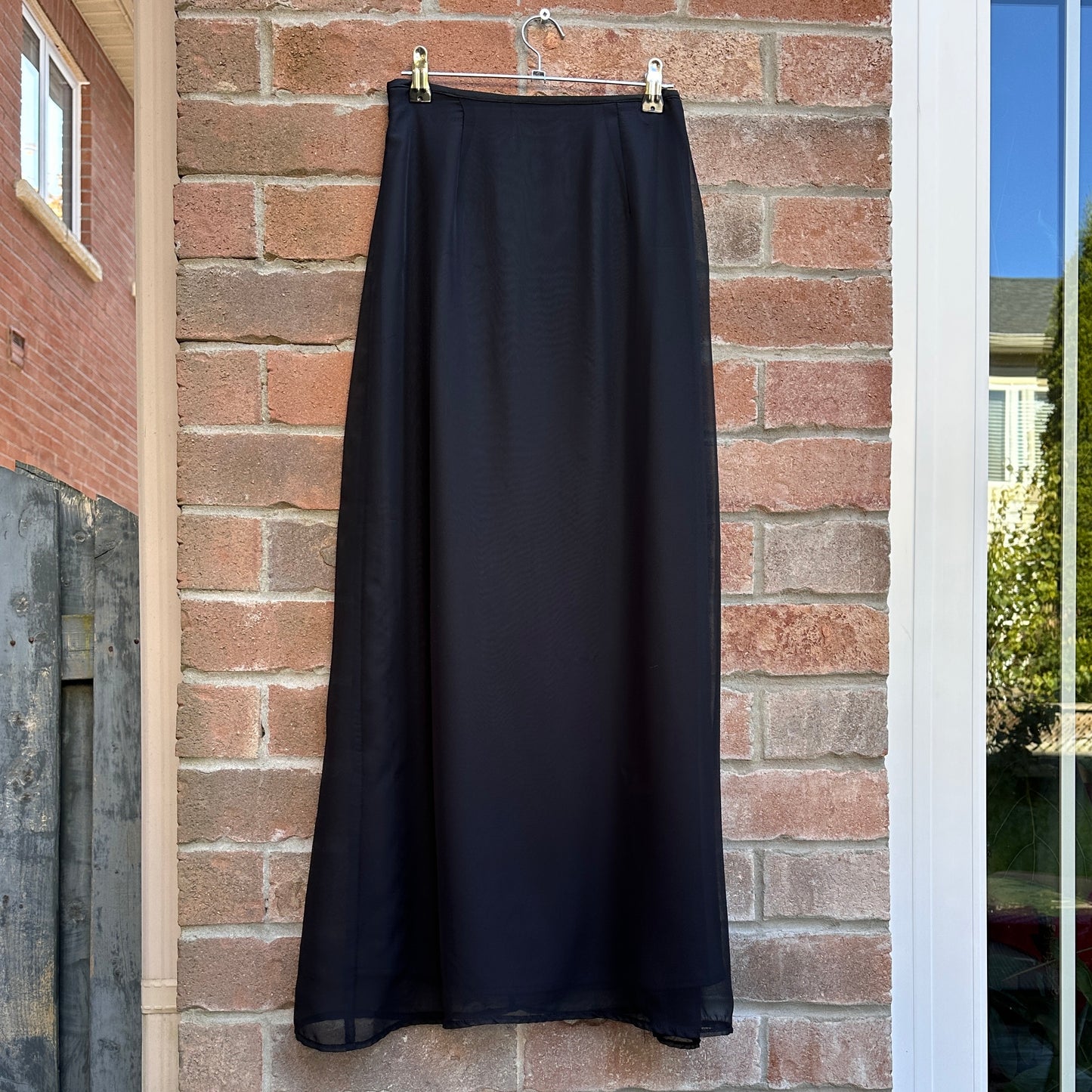 Dynamite 90s Black Flowy Maxi skirt, XS