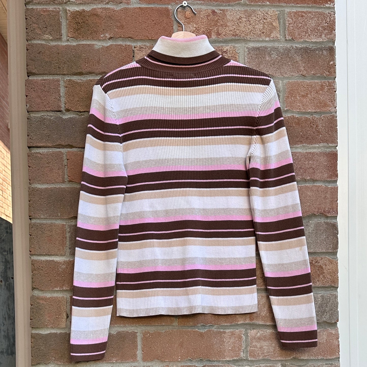 Northern Reflections Stripe Turtle Neck, M