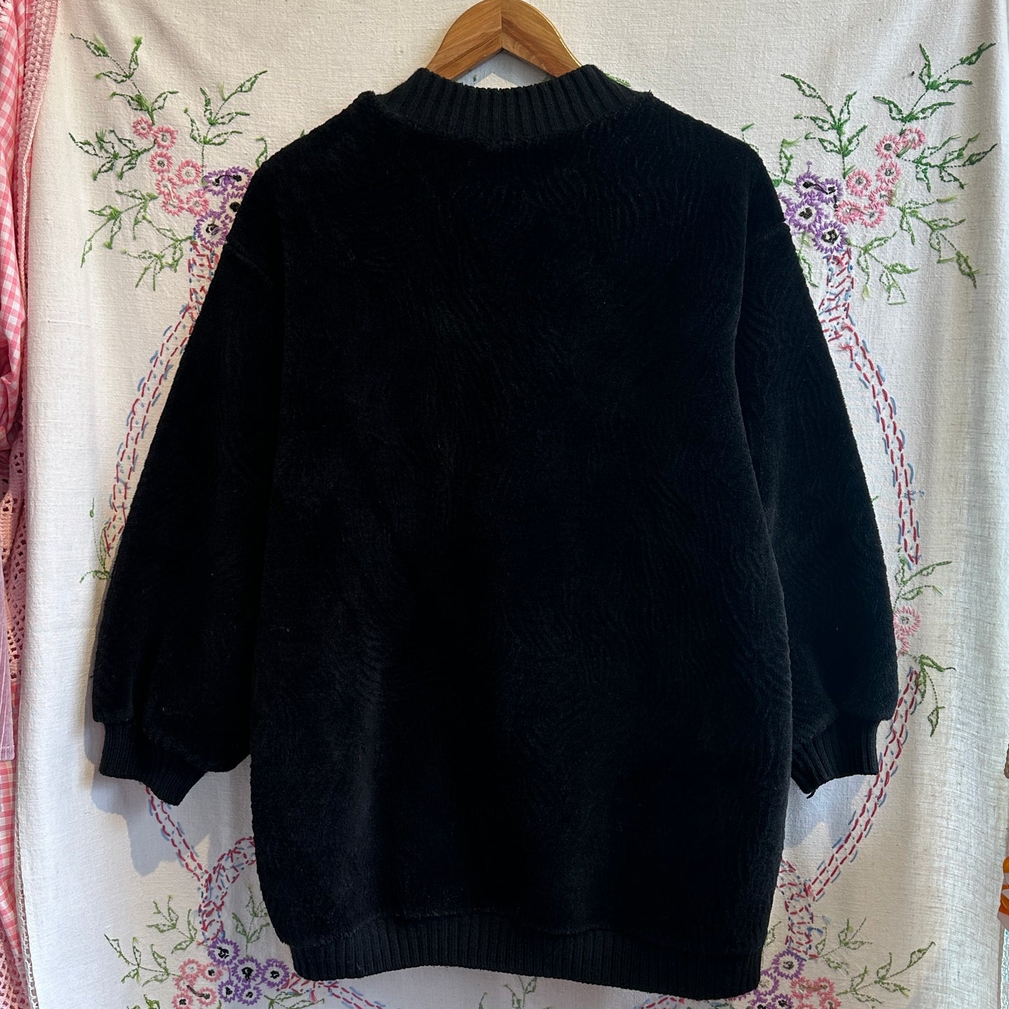 Black Fleece Embroidered Sweater, L