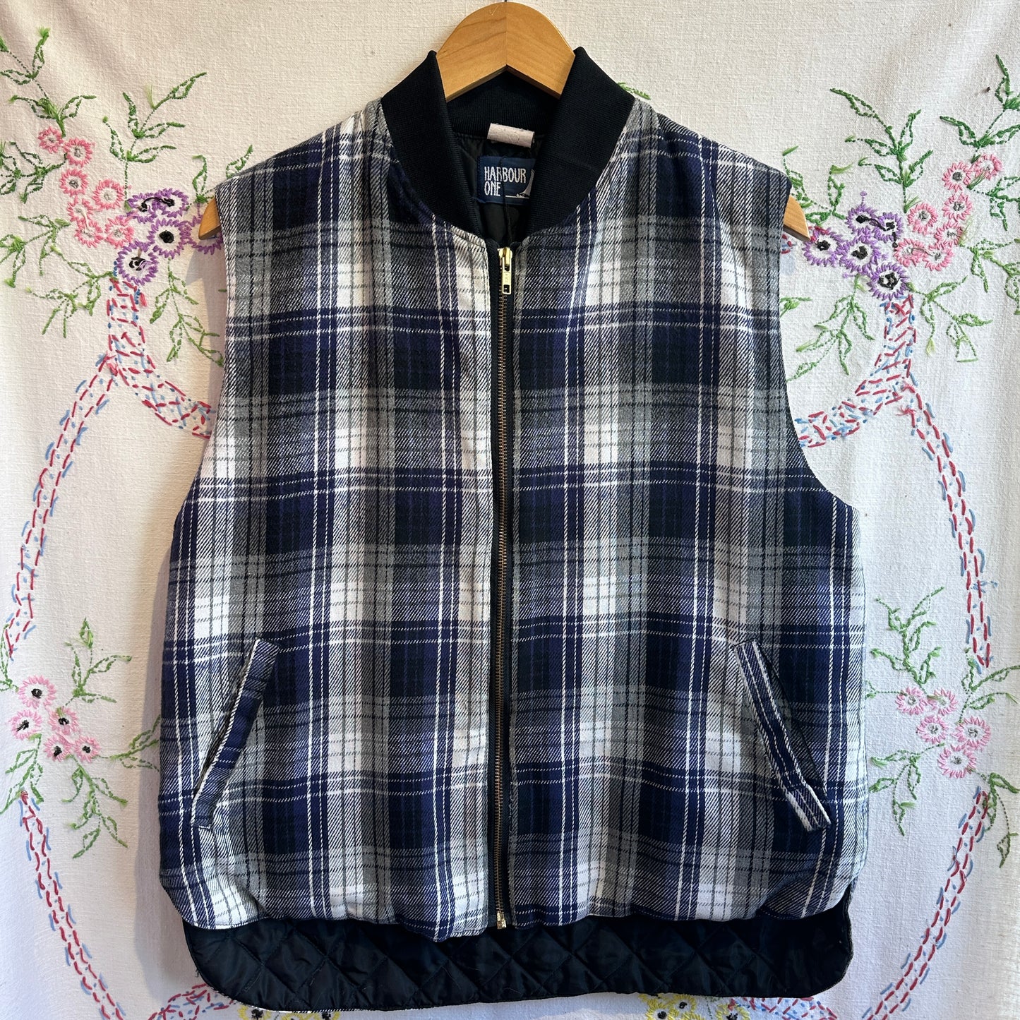 Flannel Zip Up Vest, M