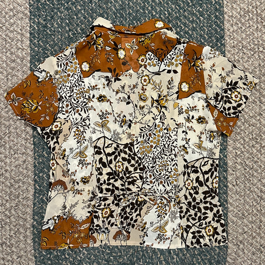 Earthy Floral Short Sleeve Button Up, M