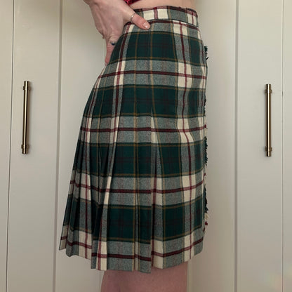 Highland Queen Green and Cream Plaid Kilt, XS