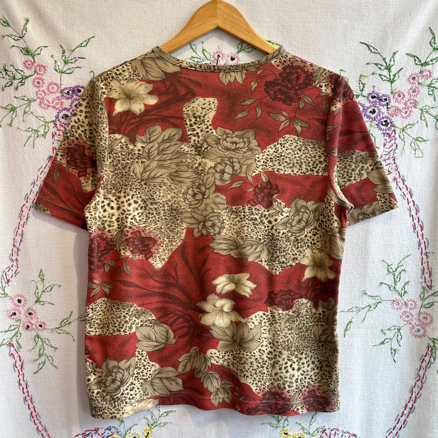 Tradition Country Collection Floral and Animal Print T-Shirt, M