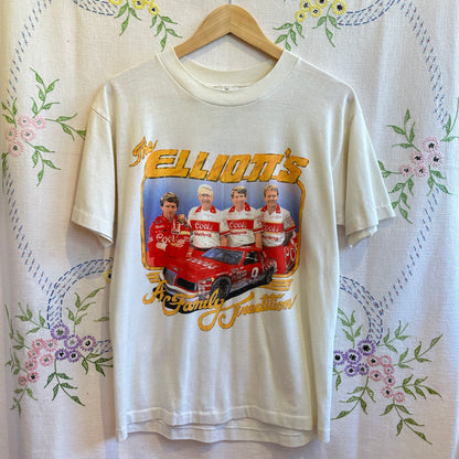The Elliott's, a Family Tradition Graphic T, L
