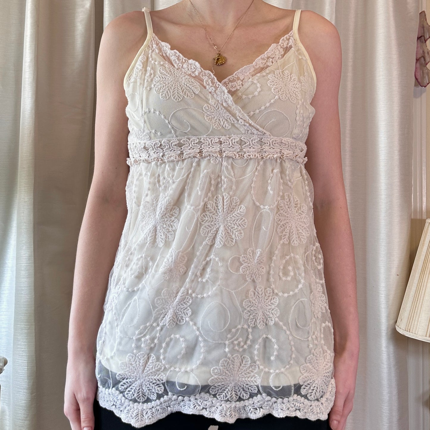 Suzy Shier Cream Lace Bohemian Top, XL