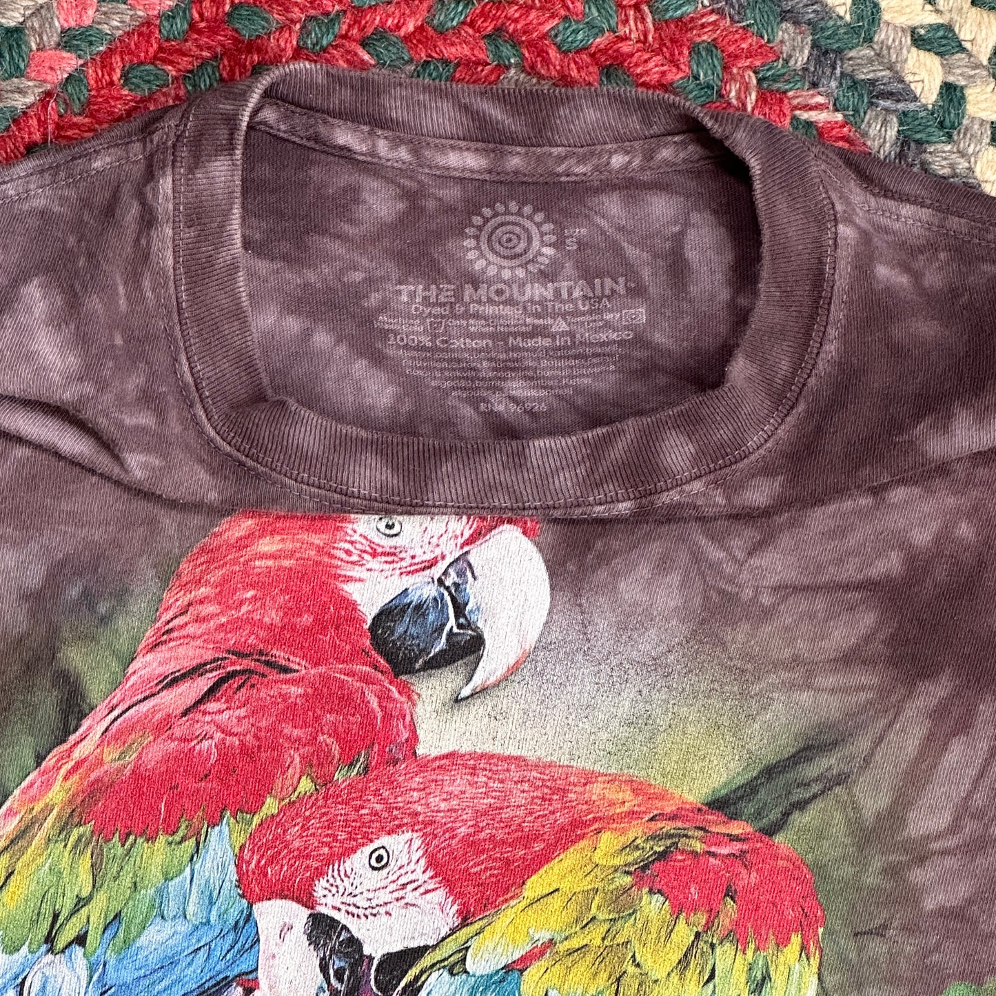 The Mountain Parrot Graphic T-Shirt, S