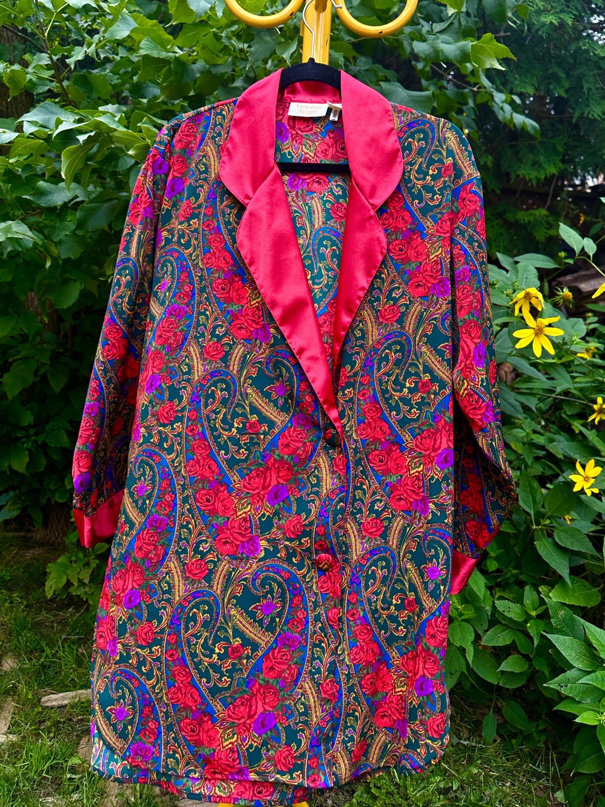 Vintage Victorias Secret Robe, S - Cherry Buzz