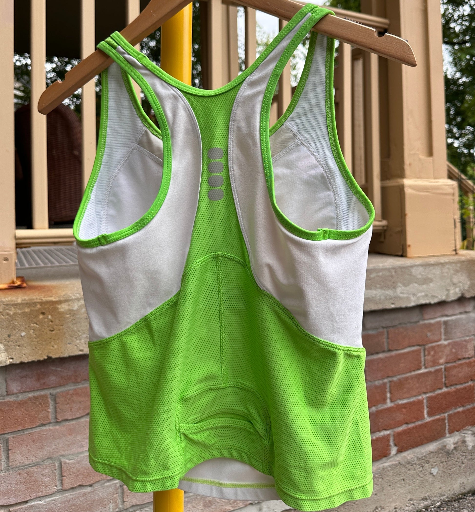 Nike Green Racer Back, M - Cherry Buzz