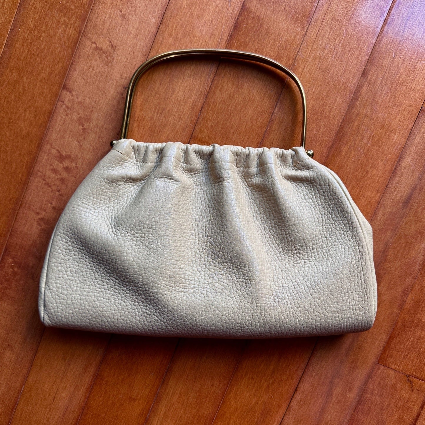 Vintage Beige Leather Purse, 1970s - Purse - Cherry Buzz